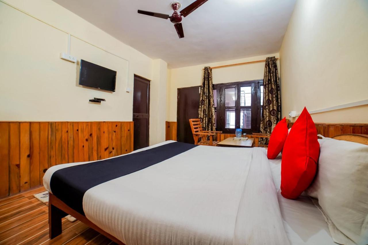 Capital O 47240 Hotel Blossom Resort Kausani Bagian luar foto