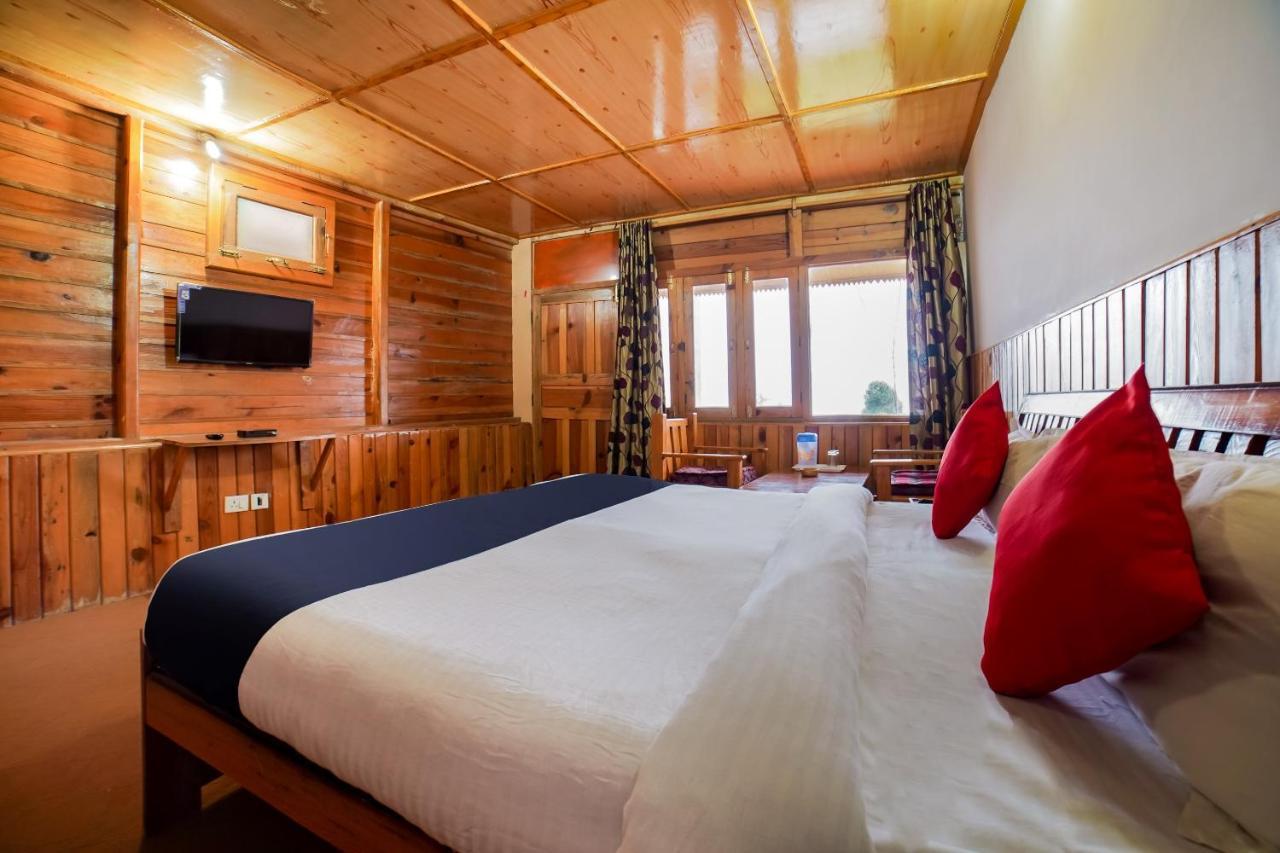 Capital O 47240 Hotel Blossom Resort Kausani Bagian luar foto