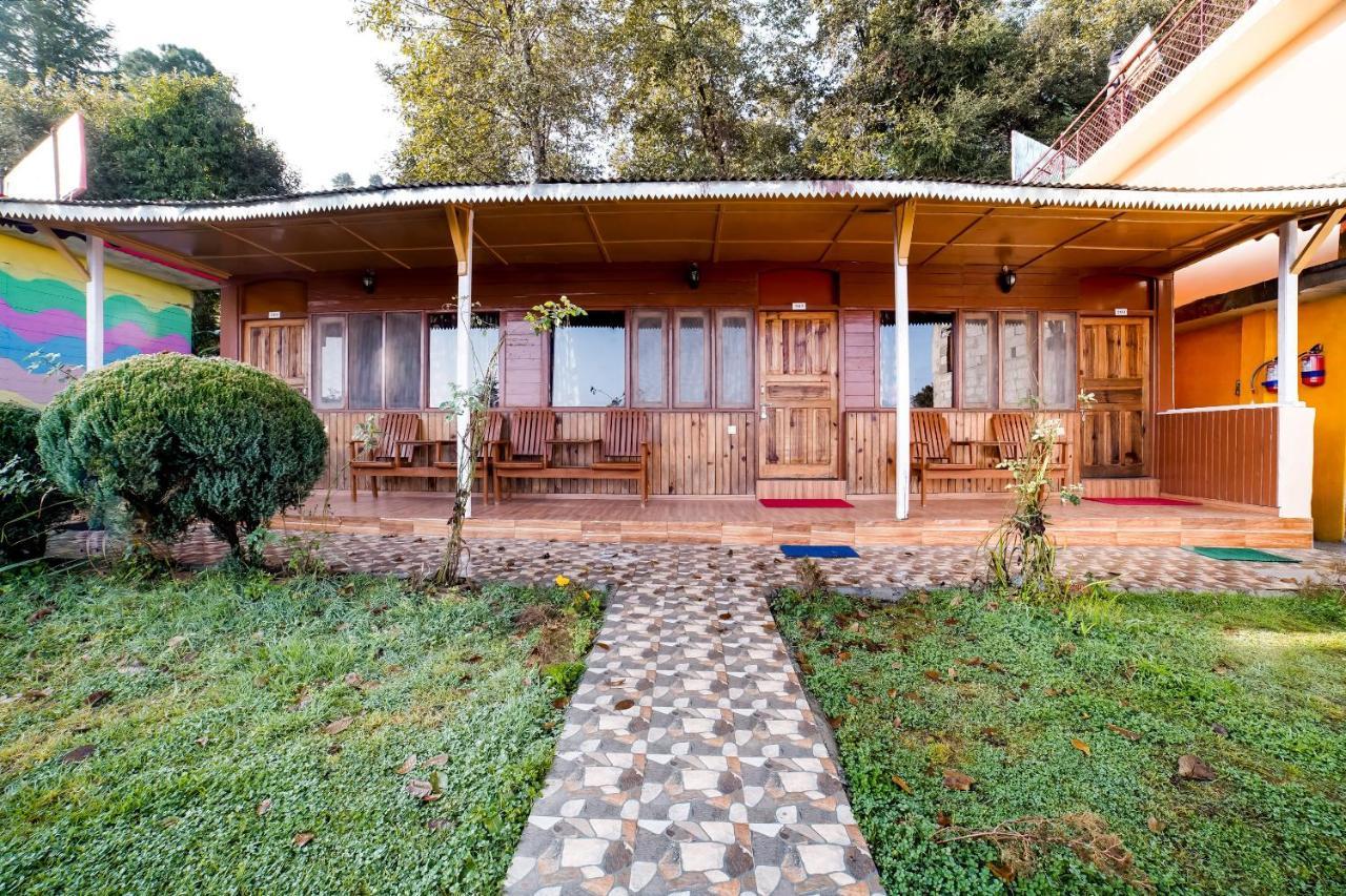 Capital O 47240 Hotel Blossom Resort Kausani Bagian luar foto